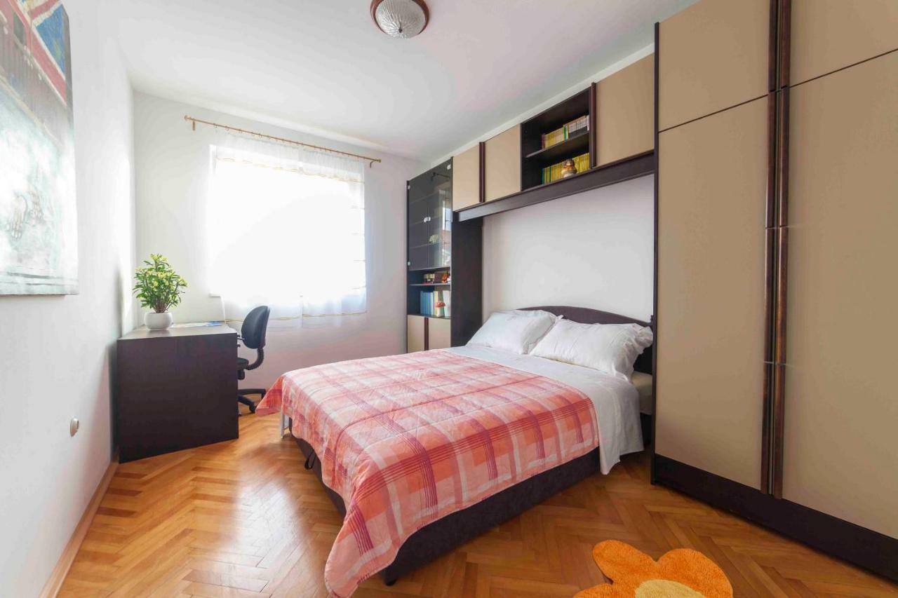 שיבניק Nada Sea View City Centre מראה חיצוני תמונה